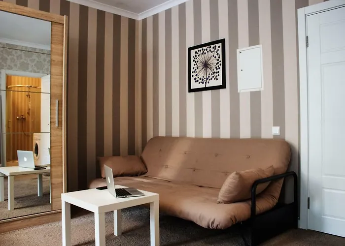 Charming City Center Flat L Self Check-In